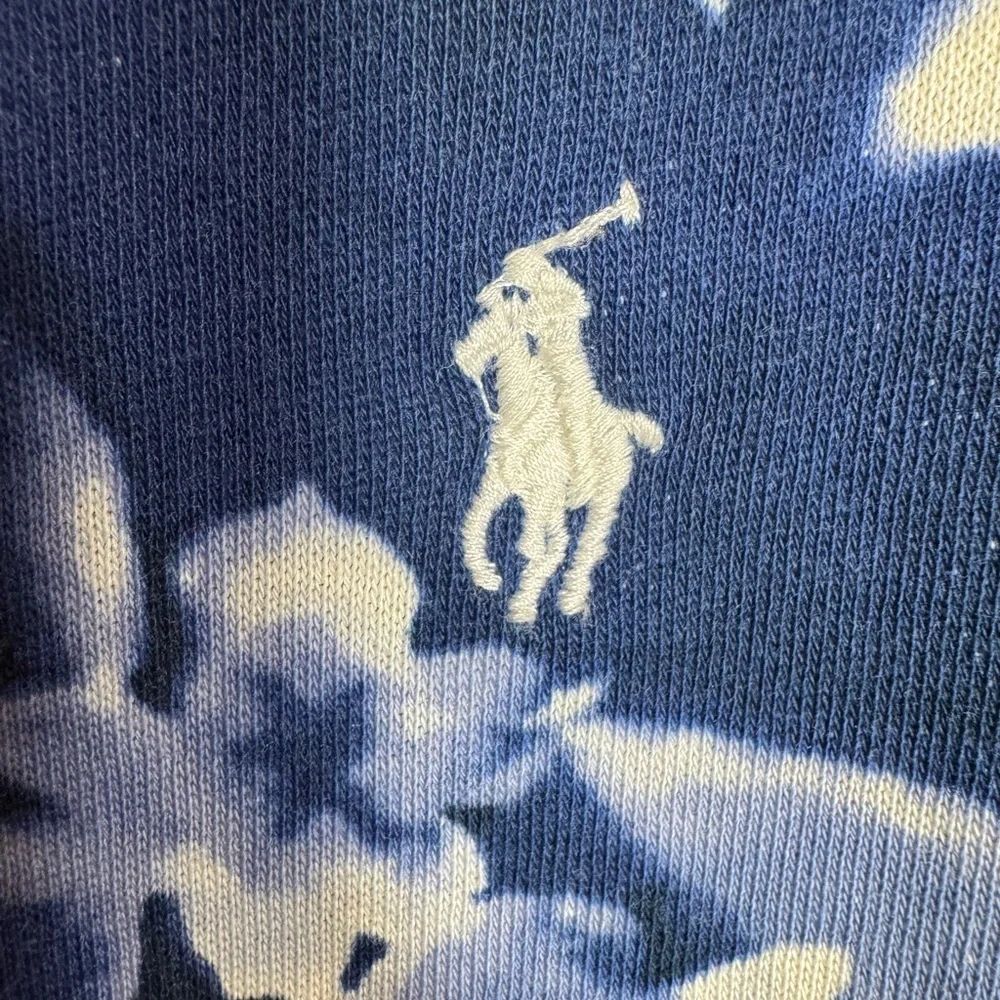 Polo Ralph Lauren Hoodie Blue and White‎ floral size medium can be unisex
